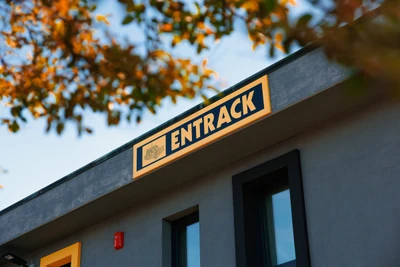 Sede Entrack — 4